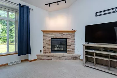 2550 Sussex Place, Mosinee, WI 54455 - Photo 11