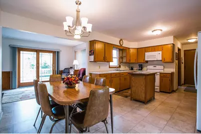 301 N Thomas Street, Loyal, WI 54446 - Photo 9