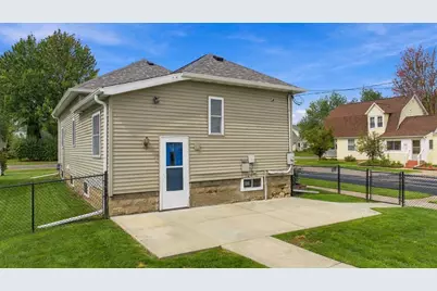 901 S Ash Avenue, Marshfield, WI 54449 - Photo 11
