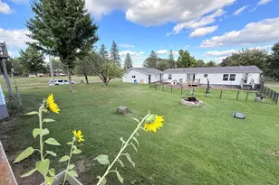 917 Maple St, Prentice, WI 54556 - Photo 9