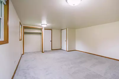 302 W Miller Street, Greenwood, WI 54437 - Photo 17