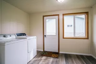 302 W Miller St, Greenwood, WI 54437 - Photo 15