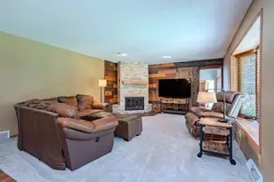 2279 Rickie Dr, Kronenwetter, WI 54455 - Photo 7