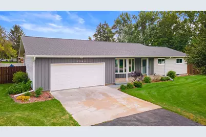 2501 Magnolia Drive, Plover, WI 54467 - Photo 3