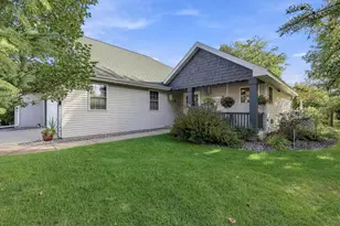 1142 Hearthstone Pl, Plover, WI 54467 - Photo 3