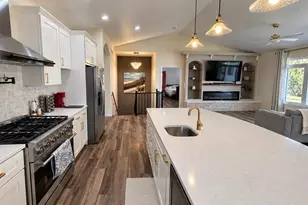1030 Michele Ct, Port Edwards, WI 54469 - Photo 5