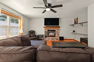 2340 Ok Bluff Cir, Plover, WI 54467 - Photo 13
