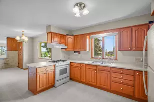 721 W Upham St, Marshfield, WI 54449 - Photo 7