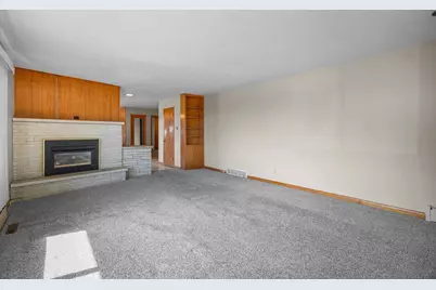 721 W Upham Street, Marshfield, WI 54449 - Photo 11
