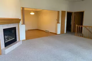 930 Pinewood Ln, Wausau, WI 54403 - Photo 9