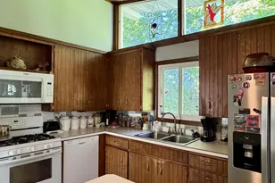 1010 Bird St, Wausau, WI 54403 - Photo 11
