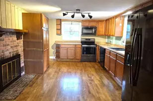 1008 S Clark Ave, Marshfield, WI 54449 - Photo 9