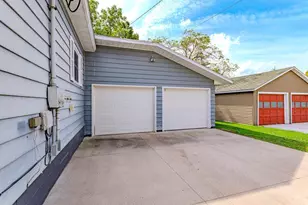 304 Pier St, Merrill, WI 54452 - Photo 37
