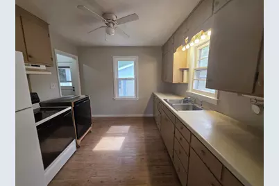 617 Fourth Avenue, Stevens Point, WI 54481 - Photo 7