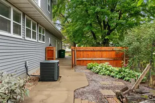 1210 19th St S, Wisconsin Rapids, WI 54494 - Photo 3