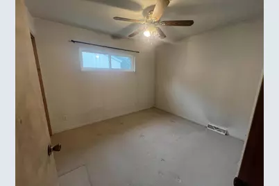 4014 W 8th Avenue, Dell Prairie, WI 53965 - Photo 11