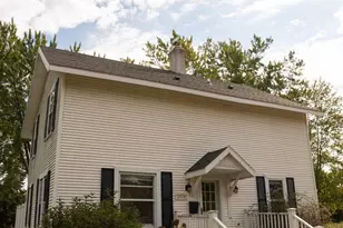 2709 Marthas Ln, Stevens Point, WI 54481 - Photo 7