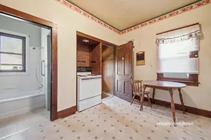 810 S Peach St, Marshfield, WI 54449 - Photo 9
