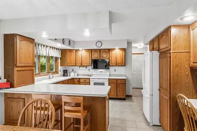 512 Autumn Court, Stevens Point, WI 54481 - Photo 7