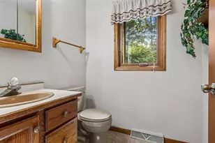 512 Autumn Ct, Stevens Point, WI 54481 - Photo 17