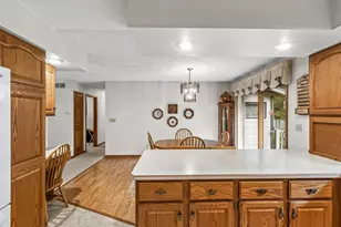 512 Autumn Ct, Stevens Point, WI 54481 - Photo 9
