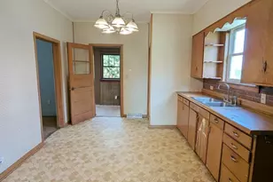 1634 Clermont St, Antigo, WI 54409 - Photo 3