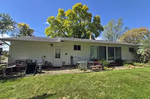 1705 N Peach Ave, Marshfield, WI 54449 - Photo 3