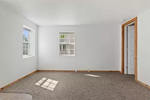 424 West St, Stevens Point, WI 54481 - Photo 9