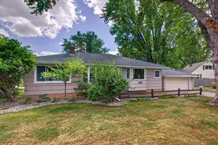 1810 Riverview Dr, Wisconsin Rapids, WI 54494 - Photo 5