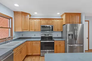 1811 Whispering Pine Dr, Plover, WI 54467 - Photo 13