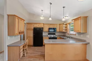 2400 Conant St, Stevens Point, WI 54481 - Photo 5