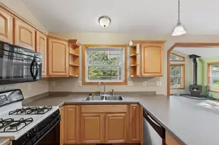 2400 Conant St, Stevens Point, WI 54481 - Photo 7