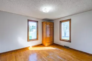 320 Blaisdell Ave, Hatley, WI 54440 - Photo 23