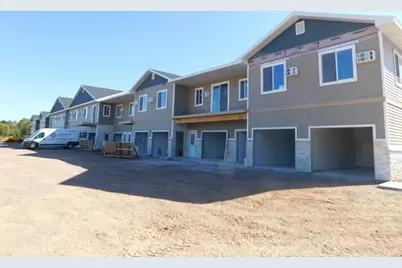 401 Kyes Street #Unit 107, Merrill, WI 54452 - Photo 3