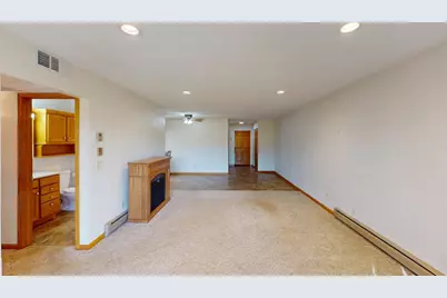 1609 Sawyer Drive #Unit 106, Marshfield, WI 54449 - Photo 15