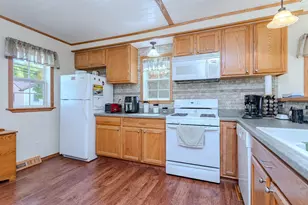 1108 S 10th St, Wausau, WI 54403 - Photo 5