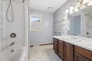 601 N Chestnut Ave, Marshfield, WI 54449 - Photo 23