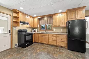910 2 Mile Ave, Wisconsin Rapids, WI 54494 - Photo 9