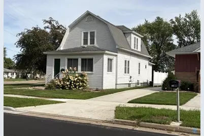 713 N Maple Avenue, Marshfield, WI 54449 - Photo 1