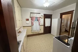 713 N Maple Ave, Marshfield, WI 54449 - Photo 13