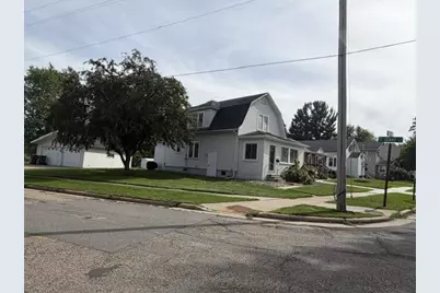713 N Maple Avenue, Marshfield, WI 54449 - Photo 3