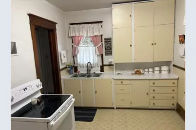 713 N Maple Avenue, Marshfield, WI 54449 - Photo 7