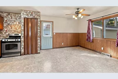 3298 Lindbergh Avenue, Stevens Point, WI 54481 - Photo 17