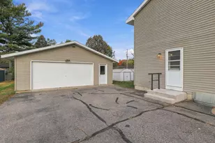 3298 Lindbergh Ave, Stevens Point, WI 54481 - Photo 37