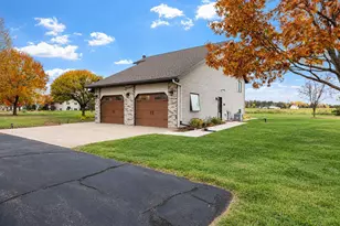 N1407 Meadow Ln, Merrill, WI 54452 - Photo 3