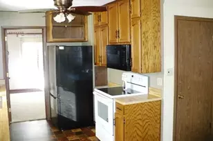112 N Andrews Ave, Greenwood, WI 54437 - Photo 7