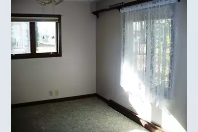 112 N Andrews Avenue, Greenwood, WI 54437 - Photo 9