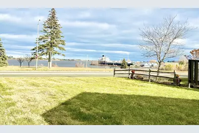 402 East 2nd St, Superior, WI 54880 - Photo 7