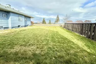 402 E 2nd St, Superior, WI 54880 - Photo 9