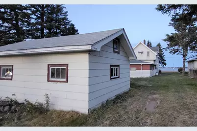 202 E 2nd St, Superior, WI 54880 - Photo 9